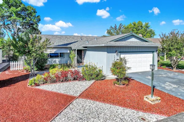 Property Slideshow image 3 of 70 | 175 carlsbad cir, Vacaville, CA, 95687