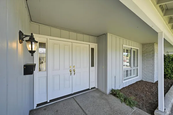 Property Slideshow image 3 of 29 | 316 green field cir, Santa Rosa, CA, 95409