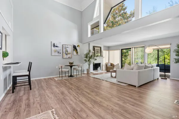 Property Slideshow image 3 of 43 | 1244 singingwood ct 1, Walnut Creek, CA, 94595