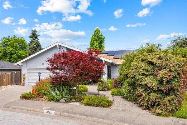 Property Slideshow image 2 of 59 | 6505 stonecroft ter, Santa Rosa, CA, 95409