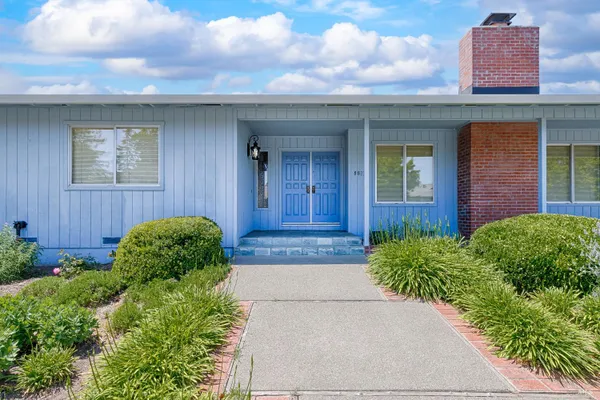 Property Slideshow image 2 of 75 | 8817 hood mountain cir, Santa Rosa, CA, 95409