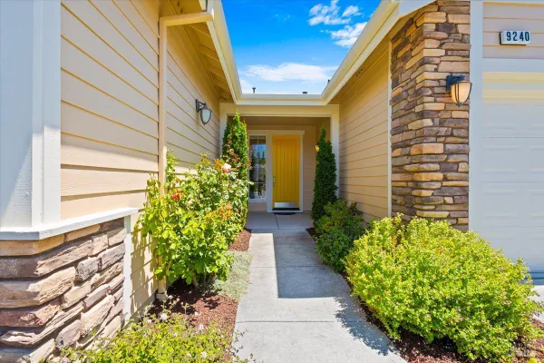 Property Slideshow image 2 of 41 | 9240 oak trail cir, Santa Rosa, CA, 95409