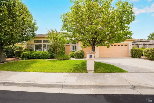 Property Slideshow image 2 of 79 | 84 spencer way, Brentwood, CA, 94513