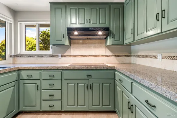 Property Slideshow image 3 of 26 | 447 meadowgreen dr, Santa Rosa, CA, 95409