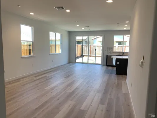 Property Slideshow image 3 of 16 | 2407 reunion ln, Rio Vista, CA, 94571