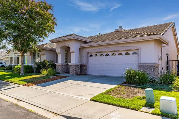 Property Slideshow image 2 of 64 | 155 bounty ln, Vacaville, CA, 95687