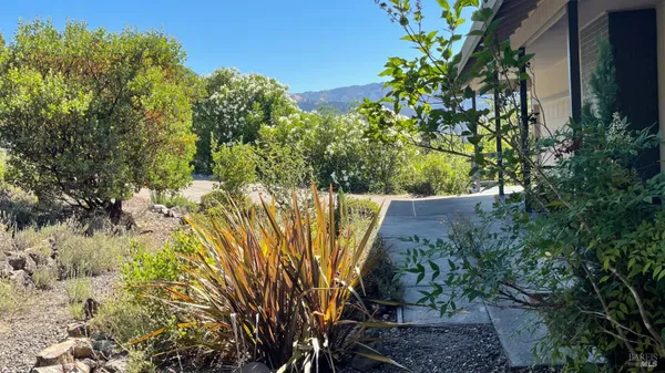 Property Slideshow image 3 of 23 | 496 oak brook ct, Santa Rosa, CA, 95409