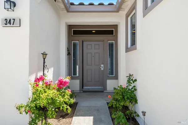 Property Slideshow image 2 of 60 | 347 canyon springs dr, Rio Vista, CA, 94571
