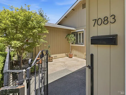 Property Slideshow image 3 of 27 | 7083 overlook dr, Santa Rosa, CA, 95409