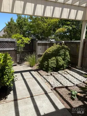 Property Slideshow image 3 of 32 | 21222 via colombard, Sonoma, CA, 95476