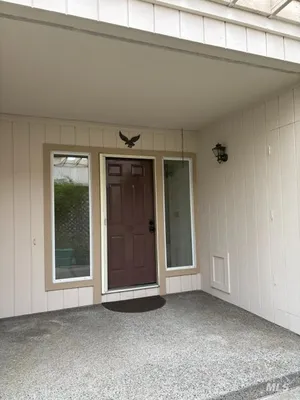 Property Slideshow image 2 of 23 | 630 lobelia ct, Sonoma, CA, 95476