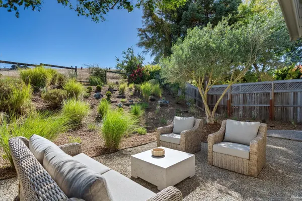 Property Slideshow image 2 of 52 | 21246 via colombard, Sonoma, CA, 95476