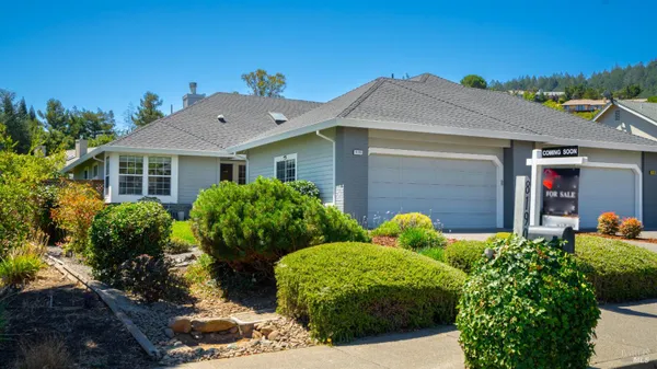 Property Slideshow image 2 of 46 | 8190 oakmont dr, Santa Rosa, CA, 95409