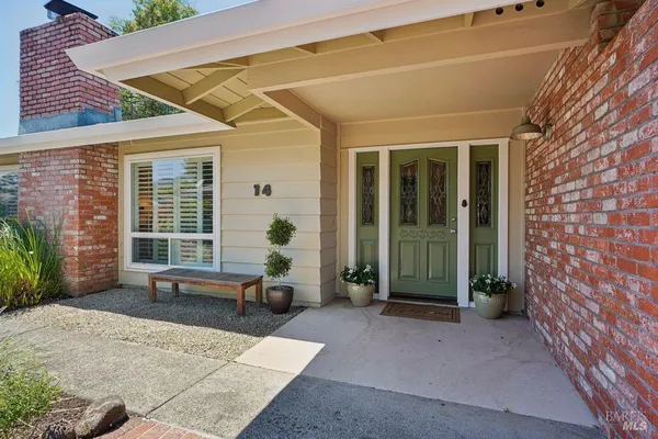 Property Slideshow image 2 of 18 | 14 oakgreen, Santa Rosa, CA, 95409