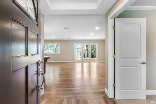 Property Slideshow image 3 of 54 | 214 oak shadow dr, Santa Rosa, CA, 95409