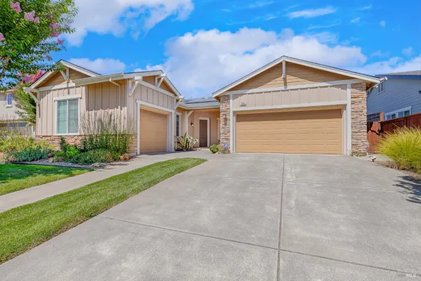 Property Slideshow image 2 of 54 | 7536 walnut orchard, Santa Rosa, CA, 95409