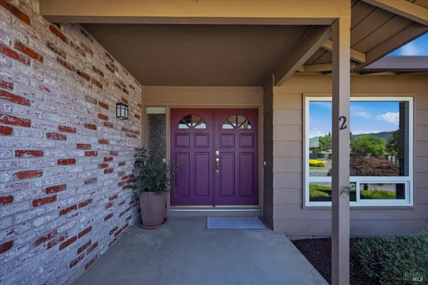 Property Slideshow image 2 of 35 | 2 oakhurst pl, Santa Rosa, CA, 95409