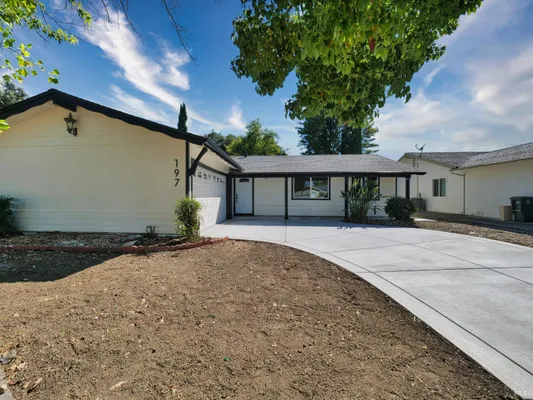 Property Slideshow image 2 of 19 | 197 rainier cir, Vacaville, CA, 95687