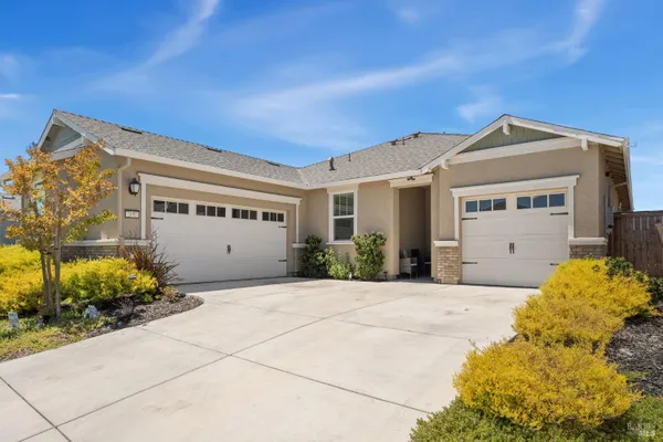 Property Slideshow image 2 of 36 | 2051 espana ln, Rio Vista, CA, 94571
