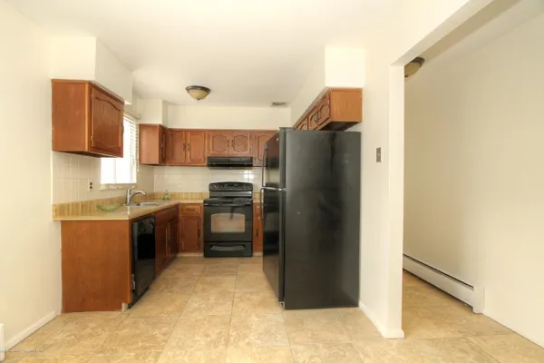Property Slideshow image 3 of 16 | 4b ivy st, Whiting, NJ, 08759