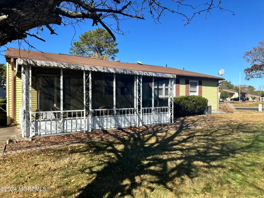 Property Slideshow image 3 of 16 | 69 chelsea dr # 72, Whiting, NJ, 08759