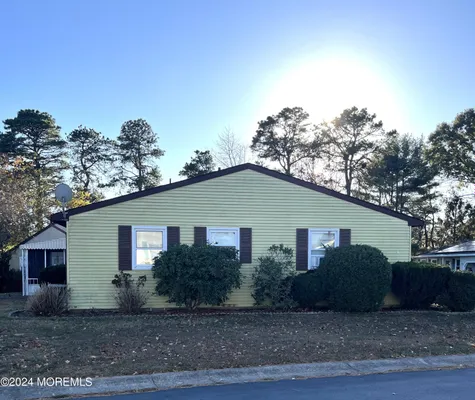 Property Slideshow image 2 of 16 | 69 chelsea dr # 72, Whiting, NJ, 08759