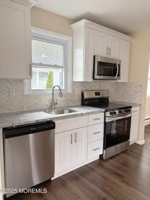 Property Slideshow image 3 of 12 | 36 westport dr, Whiting, NJ, 08759