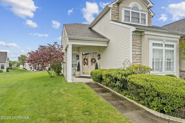 Property Slideshow image 3 of 30 | 5 chadwick ct, Waretown, NJ, 08758