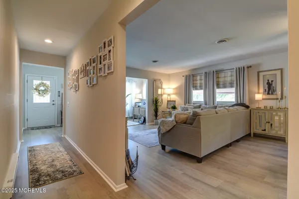 Property Slideshow image 3 of 16 | 172a hudson pkwy, Whiting, NJ, 08759