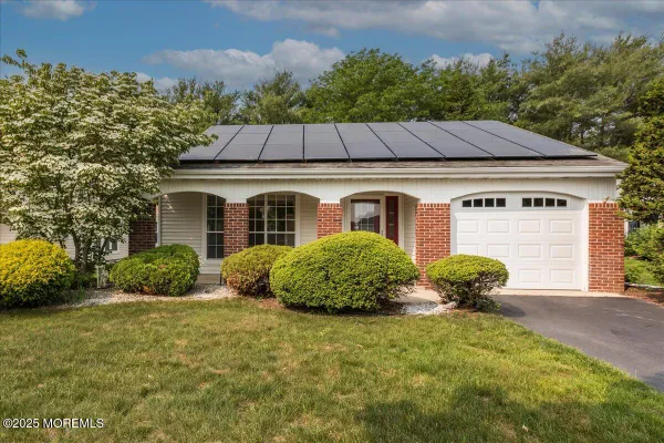 Property Slideshow image 2 of 69 | 41 tarworth ter, Manchester, NJ, 08759