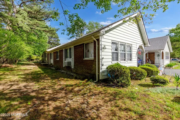 Property Slideshow image 2 of 14 | 26 molly pitcher blvd d, Whiting, NJ, 08759