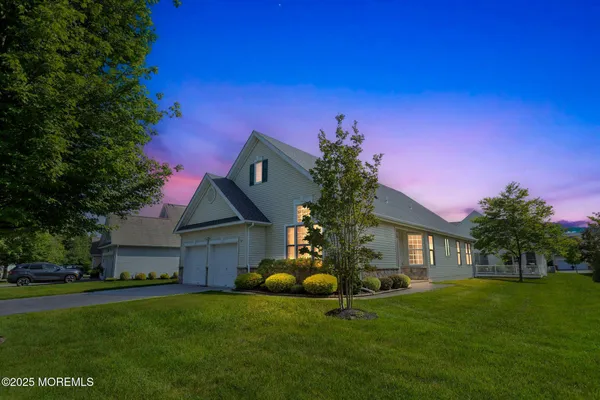 Property Slideshow image 2 of 14 | 41 redwood dr, Asbury Park, NJ, 07712