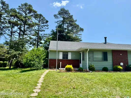 Property Slideshow image 2 of 27 | 19b mallard st, Manchester, NJ, 08759