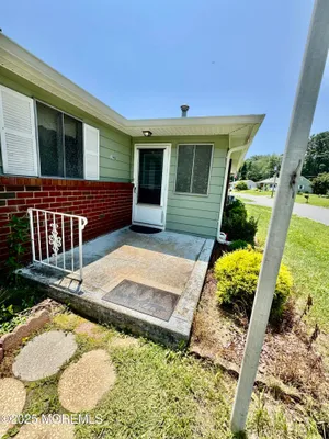 Property Slideshow image 3 of 27 | 19b mallard st, Manchester, NJ, 08759