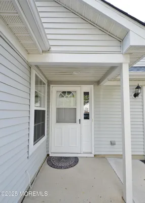 Property Slideshow image 2 of 45 | 2386 torrington dr, Toms River, NJ, 08755