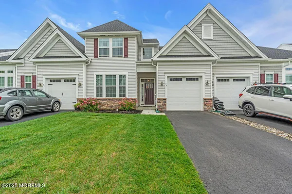 Property Slideshow image 3 of 49 | 73 aqueduct blvd, New Egypt, NJ, 08533