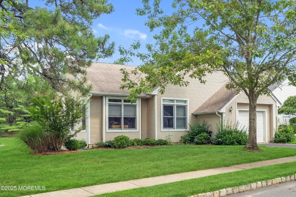 Property Slideshow image 2 of 48 | 12 springlawn dr, Lakewood, NJ, 08701