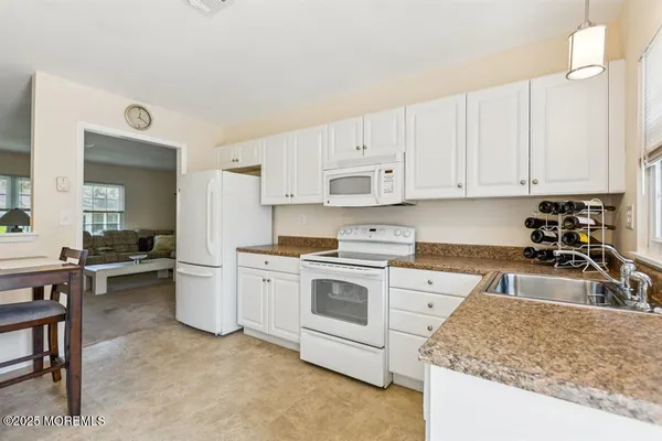 Property Slideshow image 2 of 13 | 1072c argyll cir, Lakewood, NJ, 08701