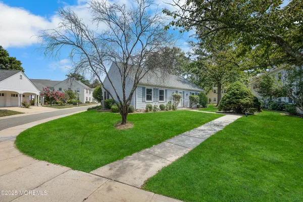 Property Slideshow image 3 of 41 | 394 orrington ln c, Monroe, NJ, 08831