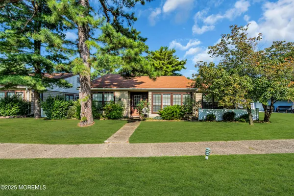 Property Slideshow image 2 of 29 | 550c mayfair rd, Manchester, NJ, 08759