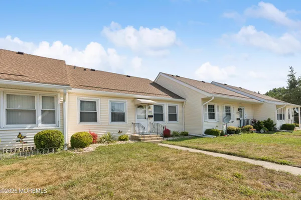 Property Slideshow image 2 of 30 | 160 rue de st germaine c, Freehold, NJ, 07728