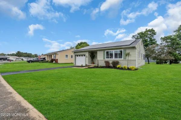 Property Slideshow image 3 of 26 | 12 norfolk dr, Berkeley, NJ, 08757