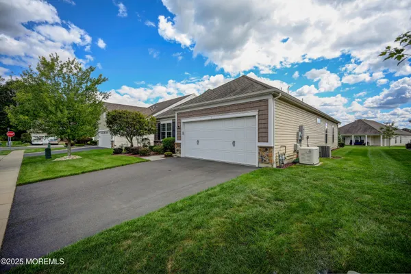 Property Slideshow image 3 of 58 | 3 w rossini ct, Farmingdale, NJ, 07727