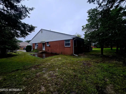 Property Slideshow image 3 of 20 | 12b potomac ln, Whiting, NJ, 08759