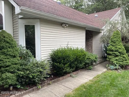 Property Slideshow image 3 of 47 | 1580 scholar pl, Toms River, NJ, 08755