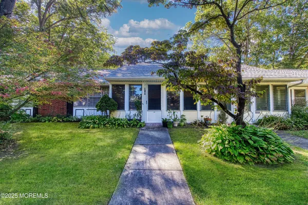 Property Slideshow image 2 of 34 | 148a gramercy ct a, Lakewood, NJ, 08701