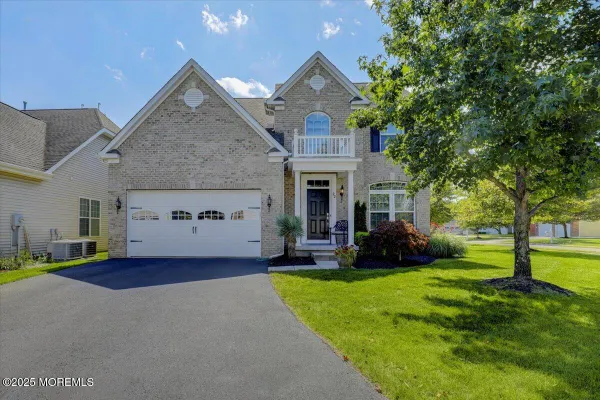 Property Slideshow image 3 of 34 | 22 jumping brook dr, Lakewood, NJ, 08701