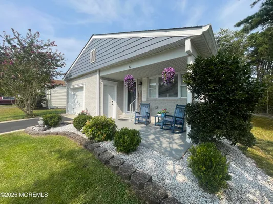 Property Slideshow image 3 of 28 | 4 portsmouth dr, Toms River, NJ, 08757