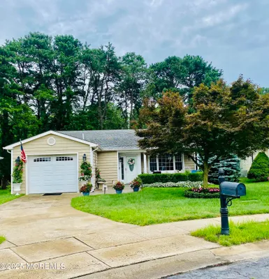 Property Slideshow image 3 of 41 | 98 yorkwood dr, Brick, NJ, 08723