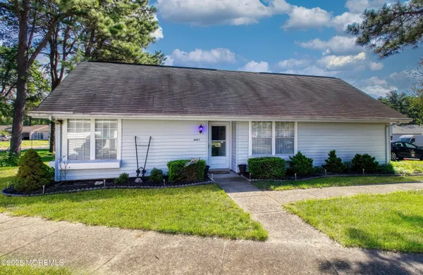 Property Slideshow image 3 of 44 | 440 dartmoor way i, Manchester, NJ, 08759